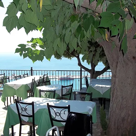 Lejlighedshotel Aegean Wave - Faros Loutraki (Skopelos)