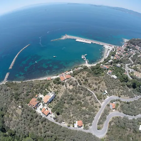 Aegean Wave - Faros 3* Loutraki (Skopelos)