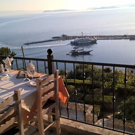 Hotel apartamentowy Aegean Wave - Faros