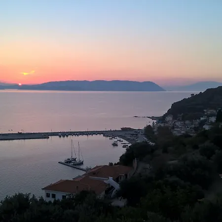 Aegean Wave - Faros